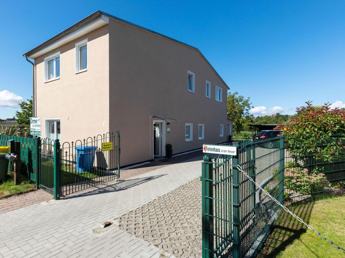 Family Holiday Home Near The Beach With Large Garden Kröpelin Exterior foto